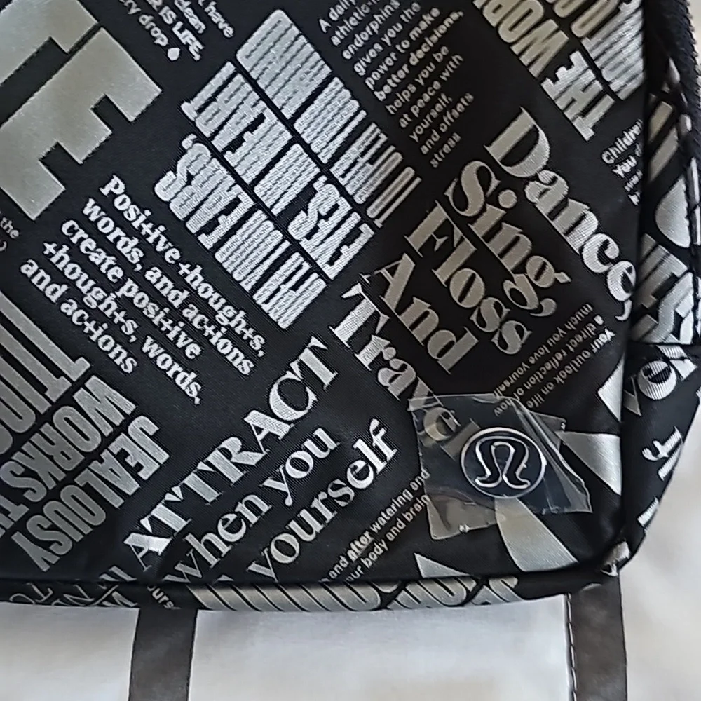 * NWT Lululemon Everywhere Belt Bag 1L *Manifesto Print - Black/Silver